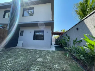 Sobrado com 4 Quartos à venda, 180m² no Bairro de Juquehy, São Sebastião