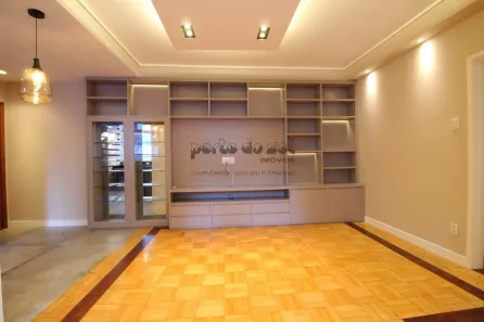 Apartamento com 3 Quartos para alugar, 75m² no Rio Branco, Porto Alegre