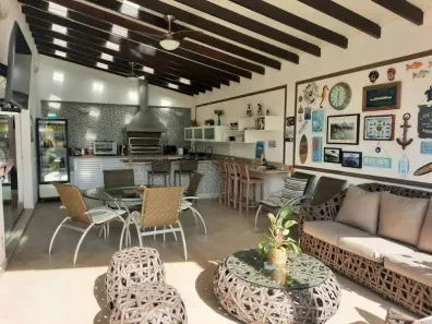 Casa de Condomínio com 6 Quartos à venda, 450m² no Jardim Acapulco, Guarujá