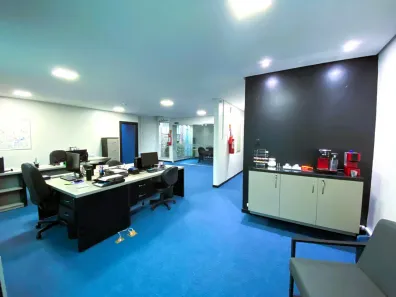 Ponto Comercial com 9 Quartos à venda, 336m² no Parque 10 de Novembro, Manaus