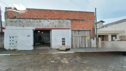 Galpão/Depósito/Armazém à venda, 301m² no Tabuleiro, Camboriú