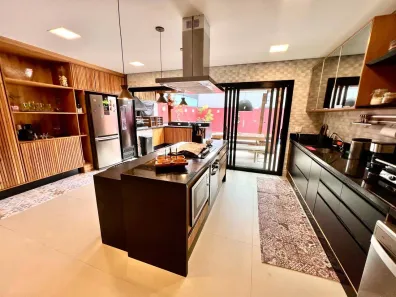 Casa de Condomínio com 4 Quartos à venda, 220m² no Barra do Sahy, São Sebastião