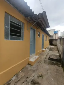 Casa com 2 Quartos para alugar, 65m² no Setor Pedro Ludovico, Goiânia