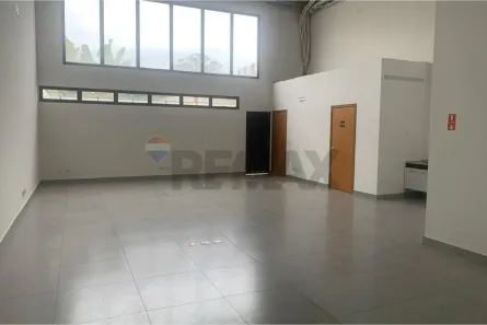 Sala Comercial para alugar, 135m² no Jardim Paiquerê, Valinhos