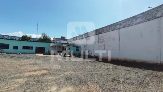 Imóvel Comercial com 1 Quarto para alugar, 200m² no Marta Helena, Uberlândia
