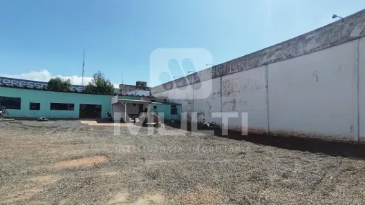 Prédio Comercial com 1 Quarto para alugar, 200m² no Marta Helena, Uberlândia
