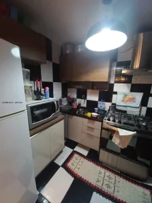 Apartamento com 2 Quartos à venda, 48m² no Jardim Maria Celina, Londrina