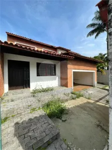 Sobrado com 5 Quartos à venda, 412m² no Vila Oliveira, Mogi das Cruzes