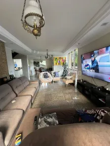 Sobrado com 4 Quartos à venda, 456m² no Eldorado, Diadema