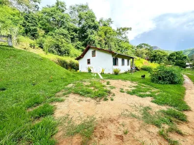 Fazenda/Sítio com 5 Quartos à venda, 69000m² no Bemposta, Três Rios
