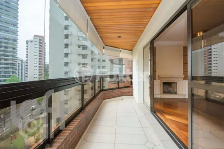Apartamento com 3 Quartos à venda, 212m² no Vila Suzana, São Paulo