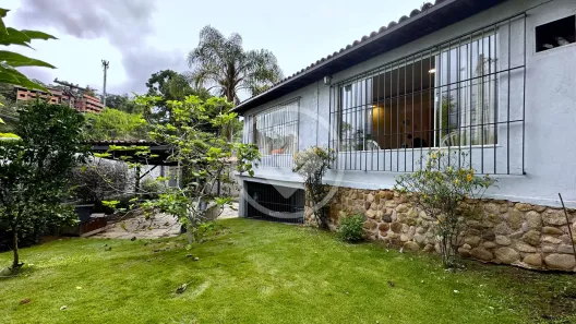 Casa com 3 Quartos à venda, 164m² no Golfe, Teresópolis