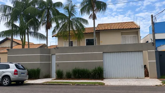 Casa com 3 Quartos à venda, 300m² no Aurora, Londrina