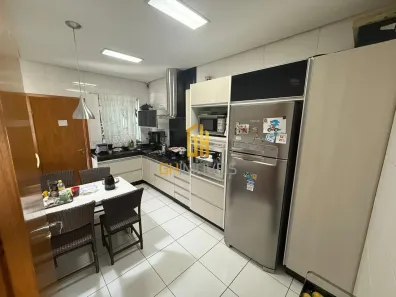 Casa com 3 Quartos à venda, 180m² no Jardim Atlântico, Goiânia