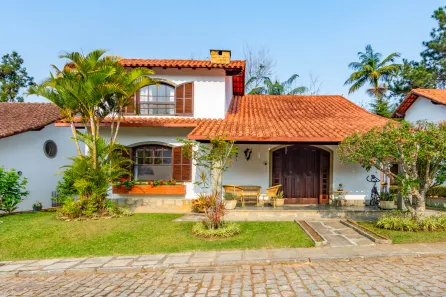 Casa de Condomínio com 3 Quartos à venda, 171m² no Várzea, Teresópolis