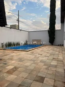 Casa com 4 Quartos à venda, 200m² no Alto Umuarama, Uberlândia