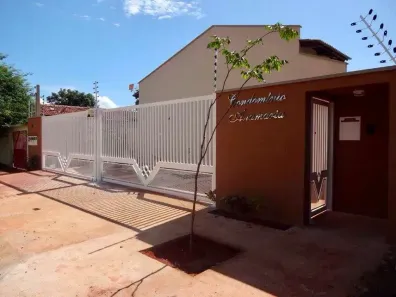Casa de Condomínio com 2 Quartos à venda, 64m² no Jardim Aureny IV, Palmas