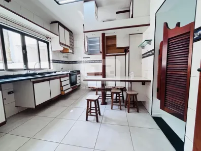 Sobrado com 3 Quartos para alugar, 303m² no Rudge Ramos, São Bernardo do Campo