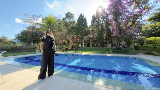 Casa de Condomínio com 5 Quartos à venda, 350m² no Condomínio Nossa Fazenda, Esmeraldas