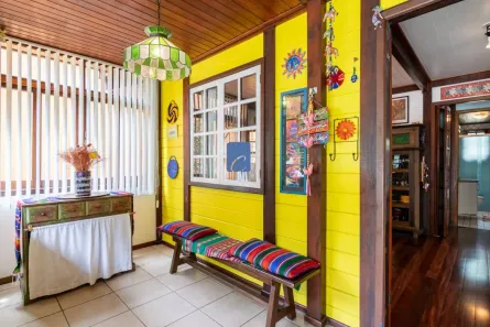 Casa com 4 Quartos à venda, 220m² no Santa Felicidade, Curitiba