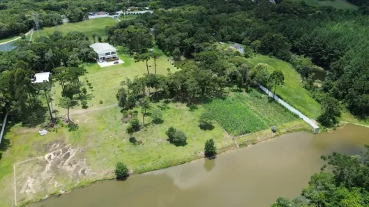 Fazenda/Sítio com 5 Quartos à venda, 700m² no Centro, São José dos Pinhais