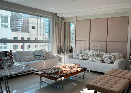 Apartamento com 3 Quartos para alugar, 147m² no Centro, Balneário Camboriú