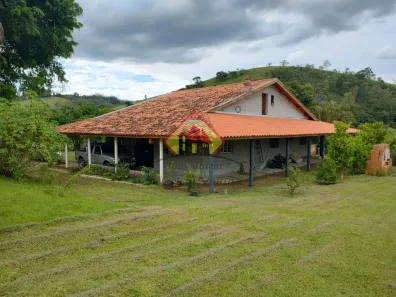 Fazenda/Sítio com 3 Quartos à venda, 380m² no Registro, Taubaté