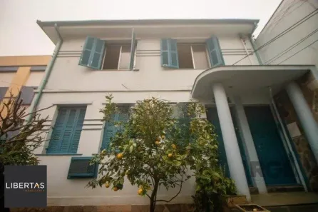 Sobrado com 4 Quartos à venda, 221m² no Floresta, Porto Alegre