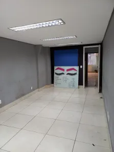 Sala Comercial para alugar, 28m² no Centro, Duque de Caxias