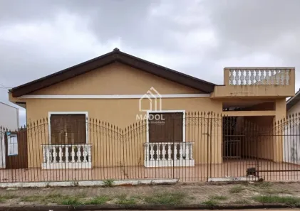 Casa com 3 Quartos à venda, 180m² no Uvaranas, Ponta Grossa