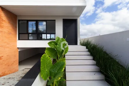 Casa de Condomínio com 3 Quartos à venda, 291m² no Santa Cândida, Curitiba