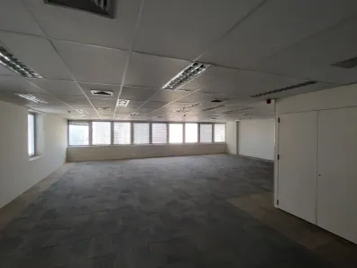 Sala Comercial para alugar, 150m² no Pinheiros, São Paulo