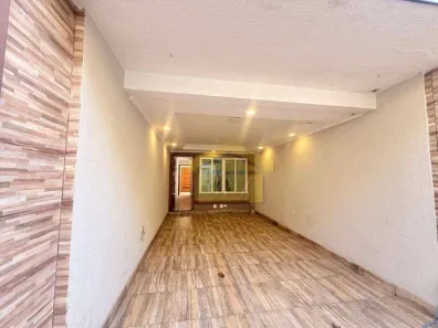 Sobrado com 3 Quartos para alugar, 120m² no Parque Jabaquara, São Paulo