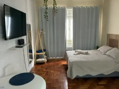 Apartamento com 1 Quarto para alugar, 26m² no Leme, Rio de Janeiro