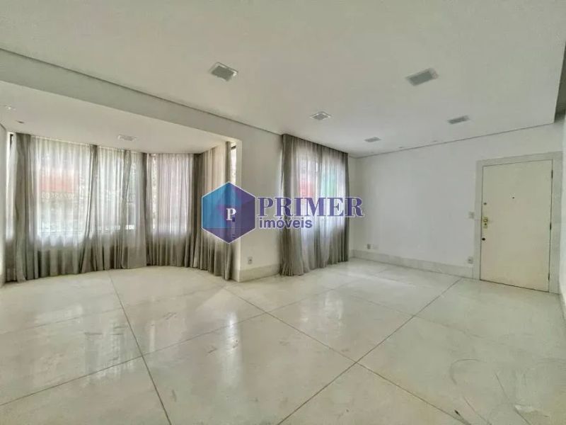 Apartamento com 4 quartos — Santo Antônio, Belo Horizonte
