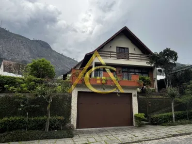 Casa com 4 Quartos à venda, 270m² no Cônego, Nova Friburgo