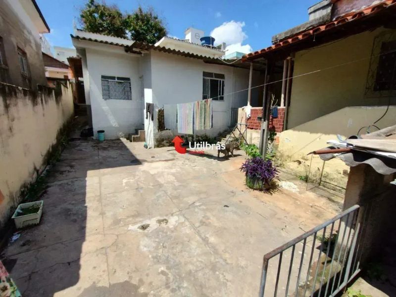 Casa com 8 quartos — Sagrada Família, Belo Horizonte