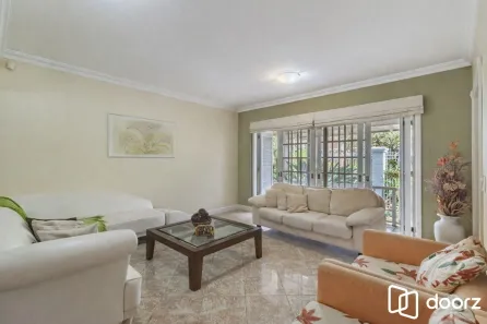 Casa com 4 Quartos à venda, 403m² no Jardim Itu, Porto Alegre