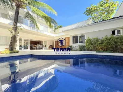Casa com 4 Quartos à venda, 211m² no Camboinhas, Niterói