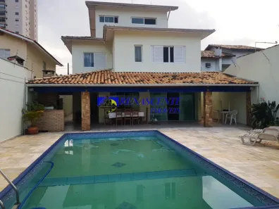 Sobrado com 4 Quartos à venda, 336m² no Jardim Campo Grande, São Paulo
