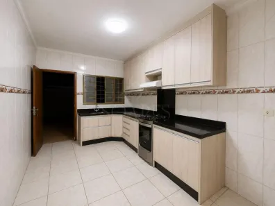 Casa com 4 Quartos à venda, 250m² no Jardim Tomy, Londrina
