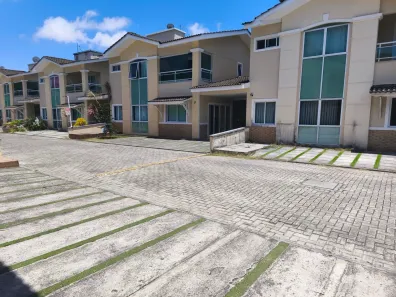 Sobrado com 3 Quartos à venda, 220m² no Lagoa Redonda, Fortaleza