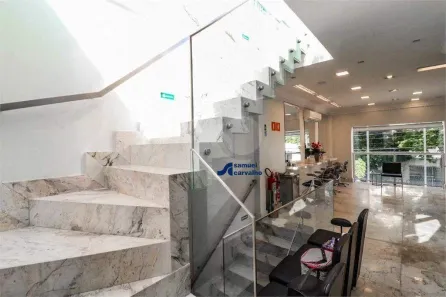 com 3 Quartos para alugar, 470m² no Água Branca, São Paulo