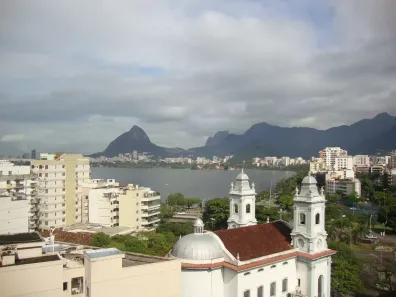 Apartamento com 3 Quartos para alugar, 140m² no Lagoa, Rio de Janeiro