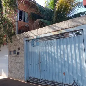 Sobrado com 4 Quartos à venda, 200m² no Vale do Sol, Jaboticabal