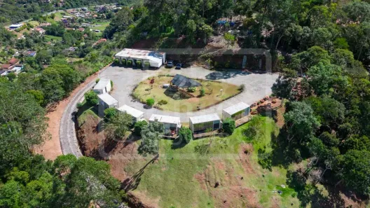 Fazenda/Sítio com 6 Quartos à venda, 200m² no Campo do Coelho, Nova Friburgo