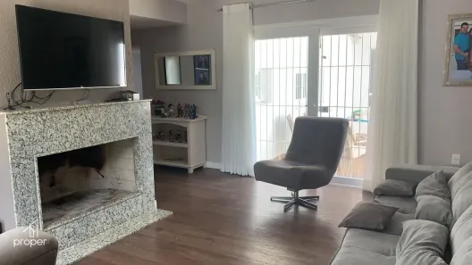 Sobrado com 3 Quartos à venda, 320m² no Três Vendas, Pelotas