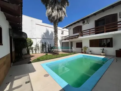 Sobrado com 3 Quartos à venda, 307m² no Vila Eunice Nova, Cachoeirinha