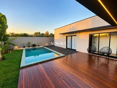 Casa com 3 Quartos à venda, 260m² no Parque Residencial Alcântara, Londrina