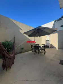 Sobrado com 3 Quartos à venda, 106m² no Loteamento Villa Branca, Jacareí